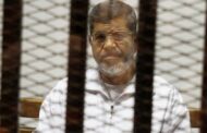 #مرسي يسخر من إحالة أوراقه للمفتي والعالم يندد