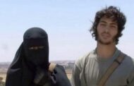 هكذا انضمت المراهقة السويدية الى داعش