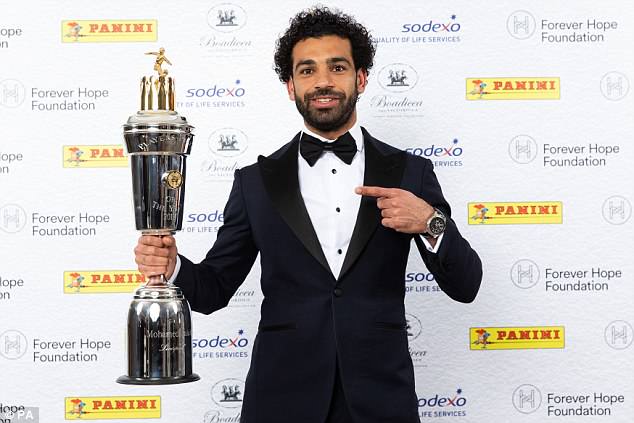 محمد صلاح يفوز بجائزة أفضل لاعب بالدوري الإنجليزي